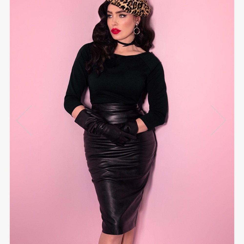 BAD GIRL PENCIL SKIRT IN VEGAN LEATHER